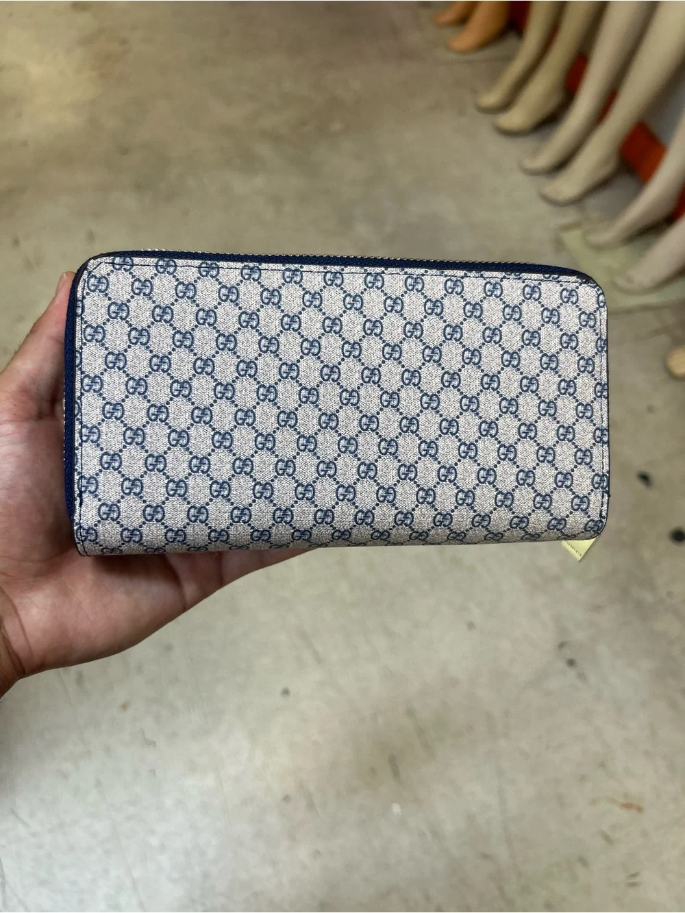 Gucci Monogram Zip-Around Card Holder in Blue and Off-White
